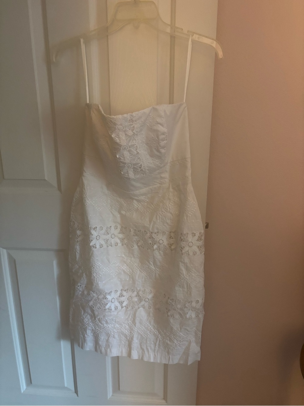 White House Black Market Strapless Dress Size 6- graduation, bridal shower